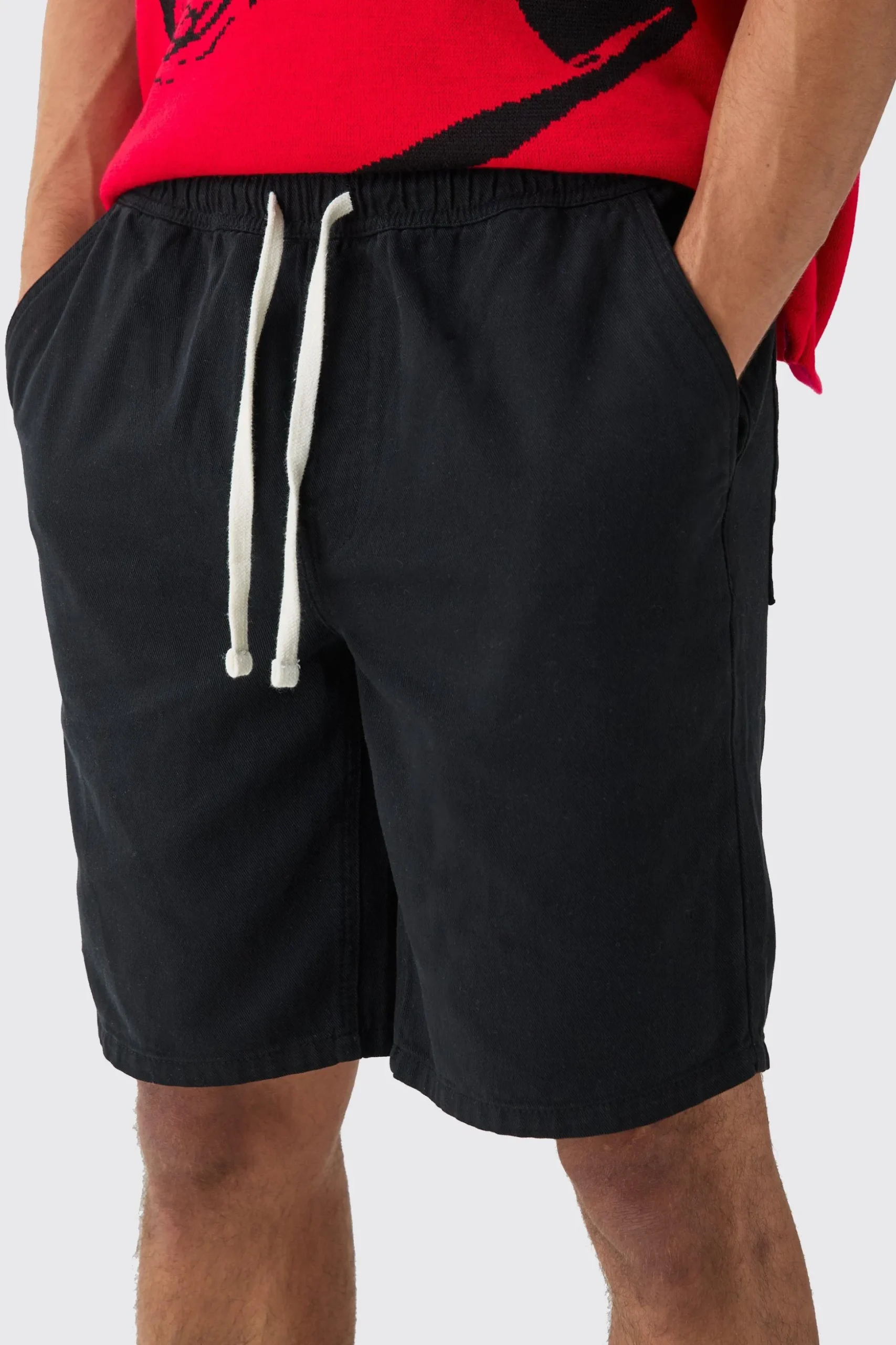 Elasticated Waist Drawcord Detail Relaxed Fit Shorts In Black | BoohooMAN UK