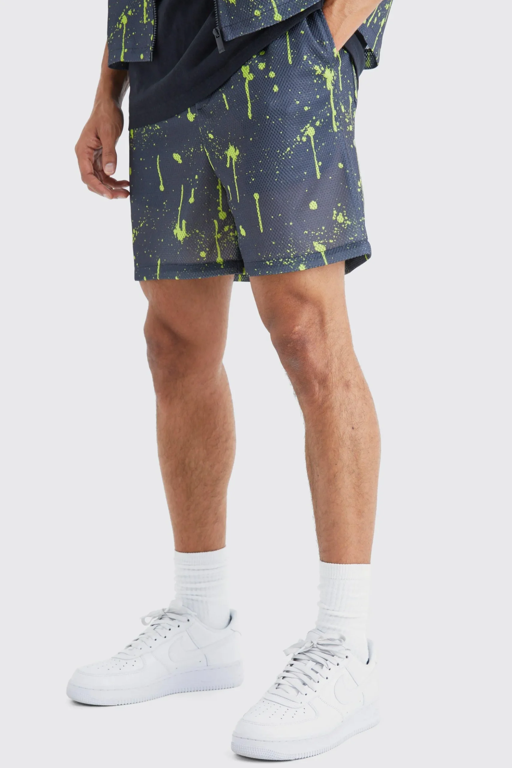 Elasticated Waist Mesh Scuba Graphic Shorts | BoohooMAN UK