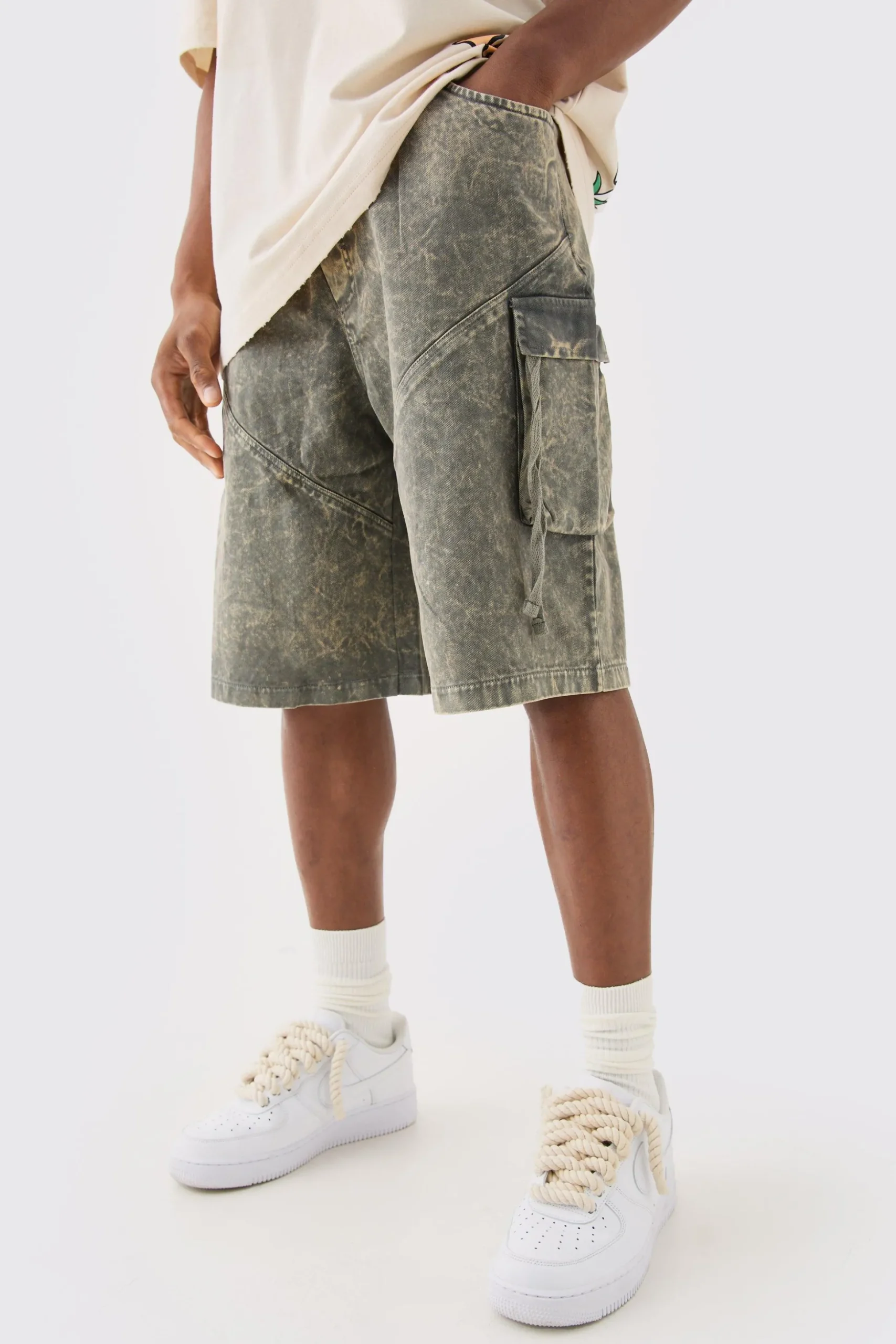 Elasticated Waist Parachute Shorts | BoohooMAN UK