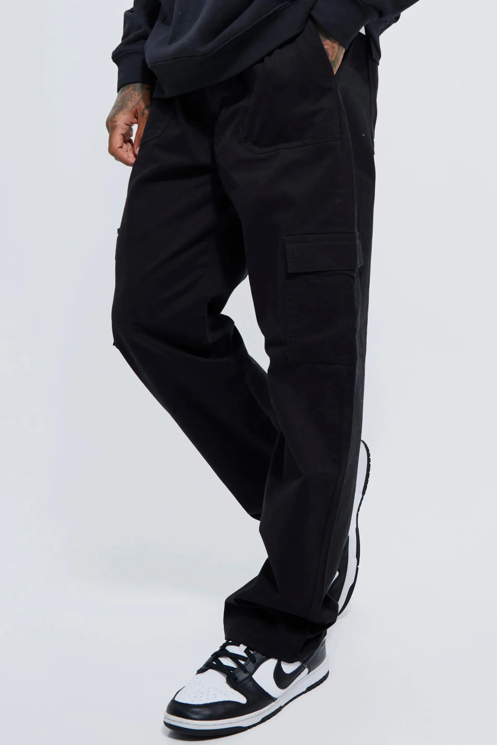 Elasticated Waist Relaxed Fit Cargo Trouser | BoohooMAN UK