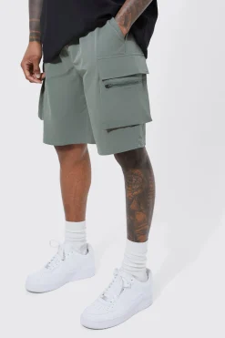 Elasticated Waist Relaxed Technical Stretch Cargo Short | BoohooMAN UK