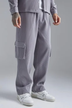 Elasticated Waist Relaxed Fit Cargo Pleated Trouser | BoohooMAN UK