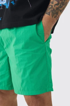 Elasticated Waist Relaxed Contrast Drawcord Shell Short Shorts | BoohooMAN UK