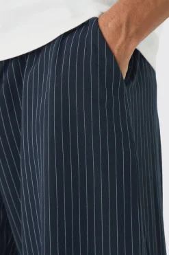 Elasticated Waist Relaxed Pinstripe Turn Up Hem Trousers | BoohooMAN UK