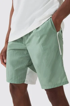 Elasticated Waist Side Stripe Shell Shorts In Sage | BoohooMAN UK