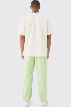 Elasticated Waist Skate Cord Trouser In Sage | BoohooMAN UK