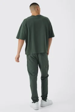 Elasticated Waist Skinny Utility Zip Pocket Trousers | BoohooMAN UK