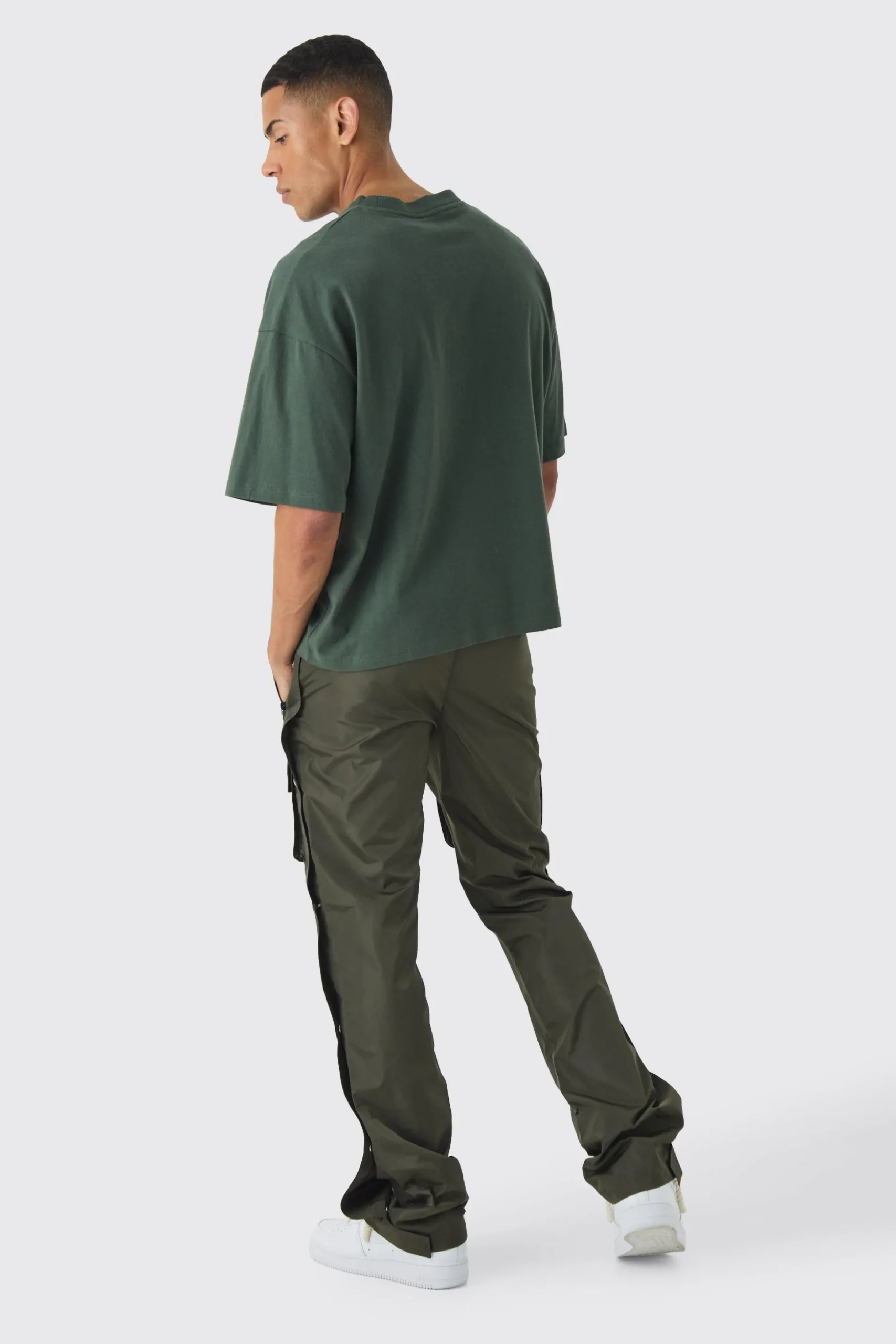 Elasticated Waist Slim Flare Stacked Cargo Trousers | BoohooMAN UK