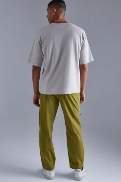 Elasticated Waist Straight Technical Stretch Panel Trouser | BoohooMAN UK
