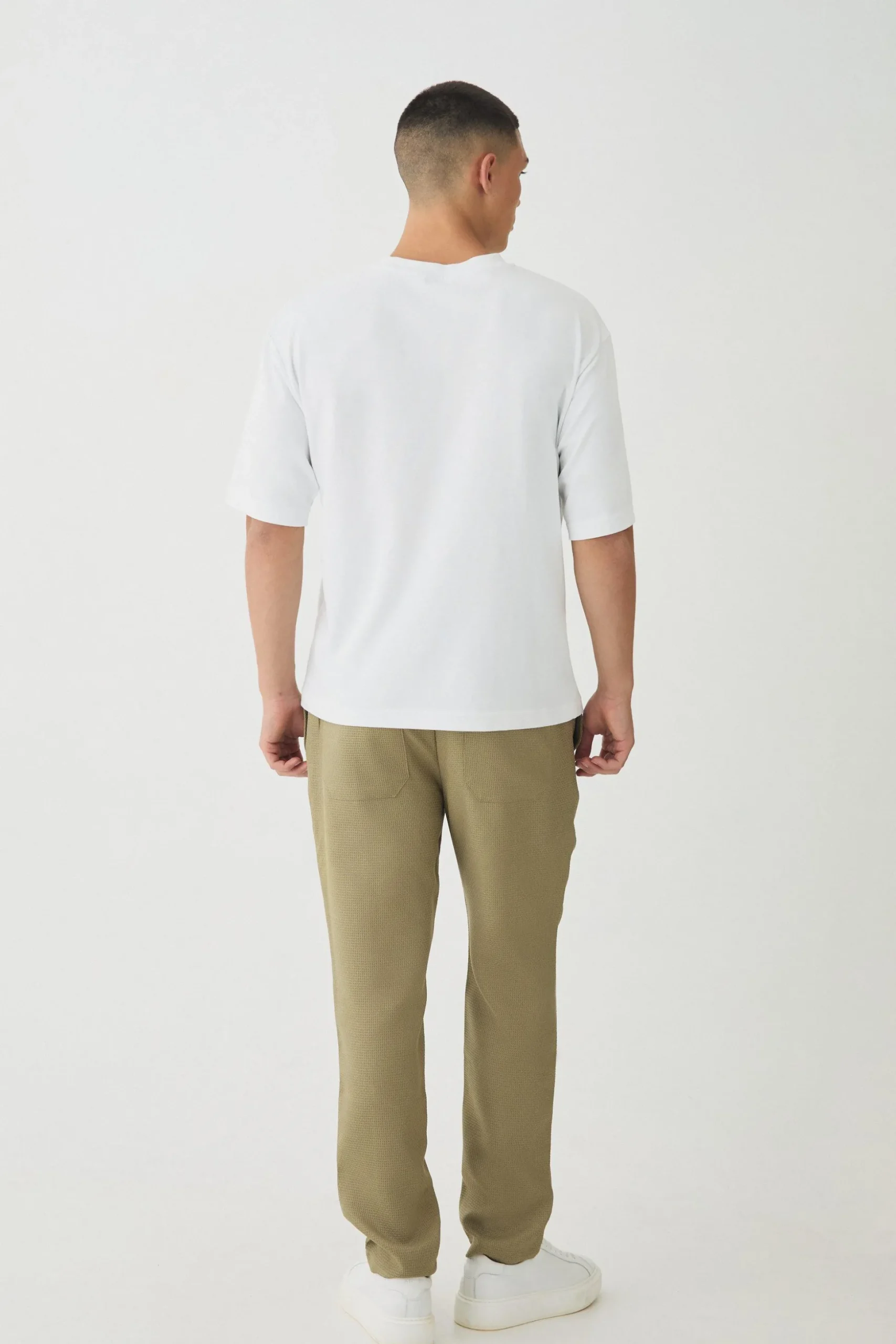 Elasticated Waist Tapered Pintuck Boucle Trousers | BoohooMAN UK
