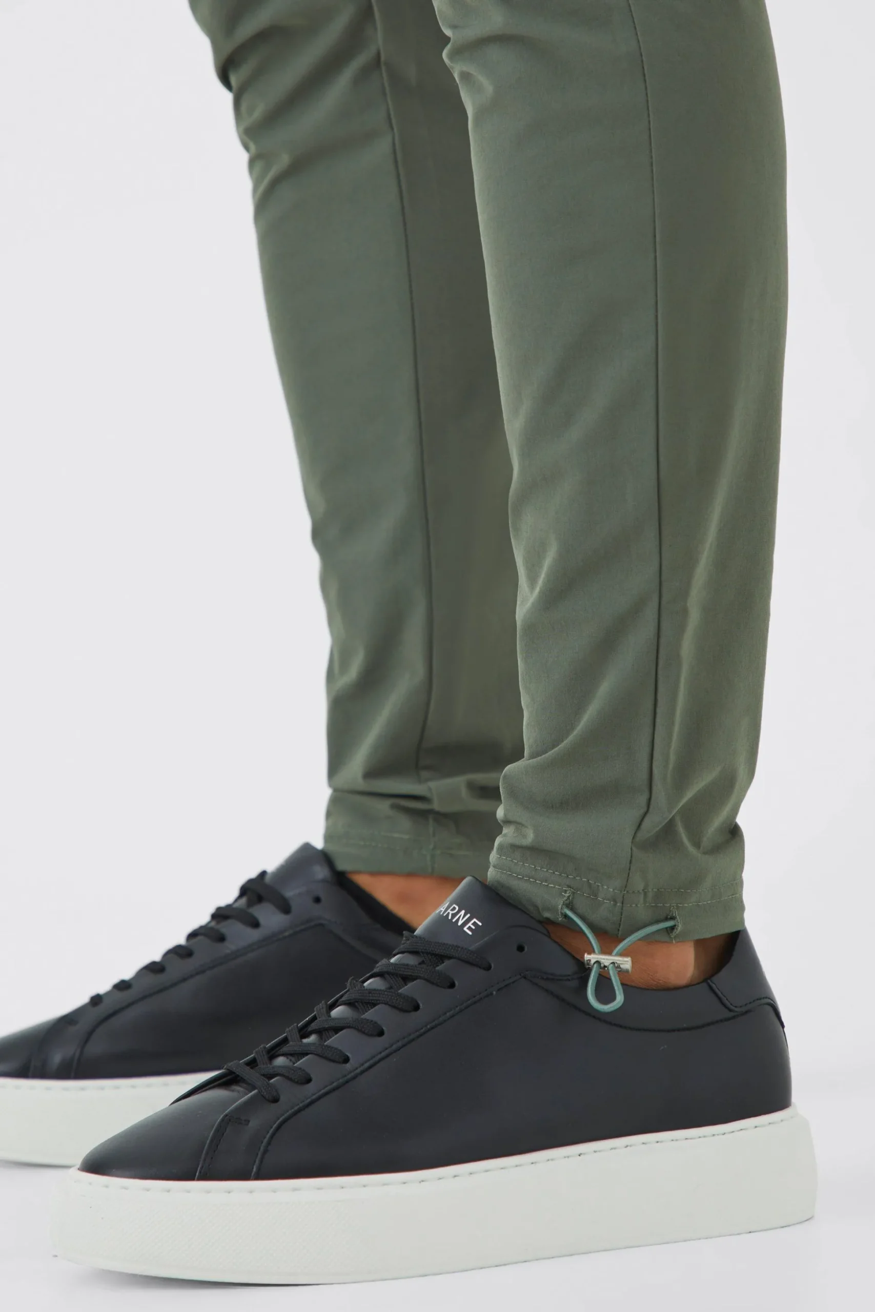 Elasticated Waist Technical Stretch Golf Skinny Cargo Trouser | BoohooMAN UK