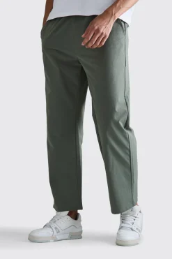 Elasticated Waist Technical Stretch Relaxed Cropped Trouser | BoohooMAN UK