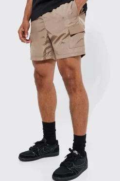 Elasticated Waist Toggle Cargo Short | BoohooMAN UK