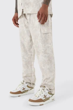Elasticated Waistband Camo Cargo Trouser | BoohooMAN UK