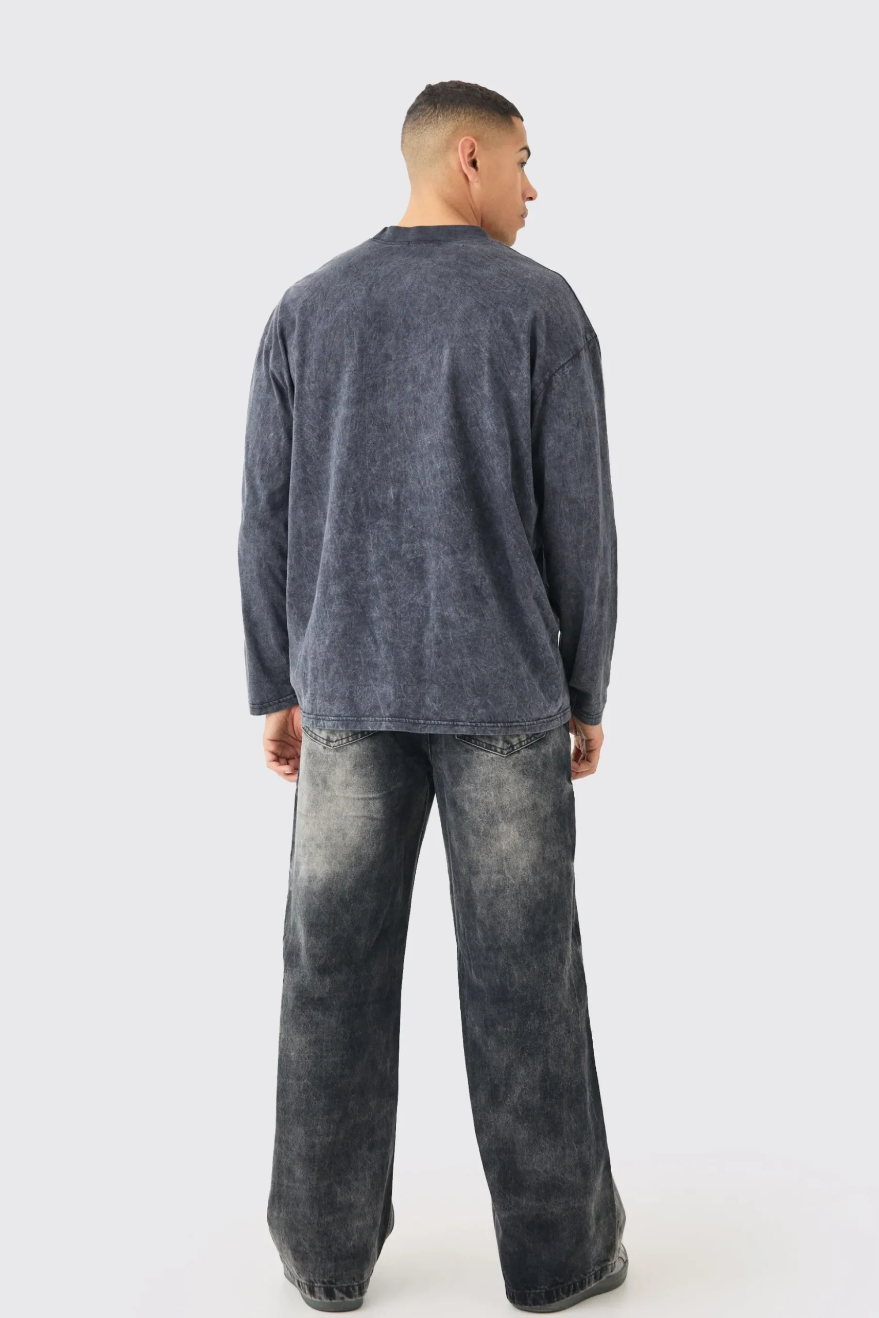 Extreme Baggy Acid Wash Jeans In Washed Black | BoohooMAN UK