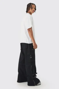 Extreme Baggy Silver Hardware Cargo Jeans | BoohooMAN UK