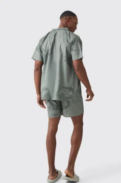 Face Graphic Shirt & Swim Short Set | BoohooMAN UK