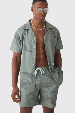 Face Graphic Shirt & Swim Short Set | BoohooMAN UK