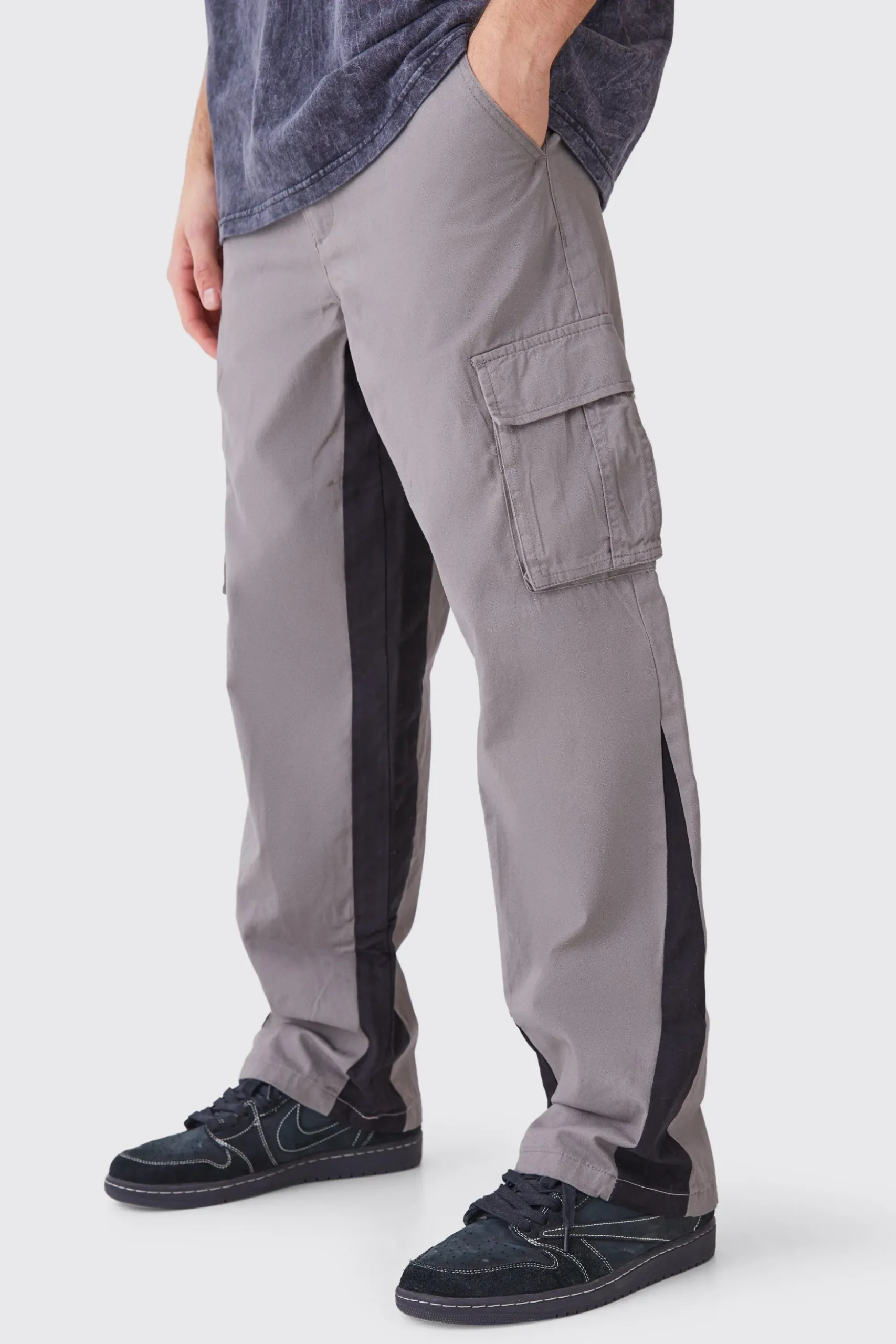 Fixed Waist Gusset Cargo Trousers | BoohooMAN UK