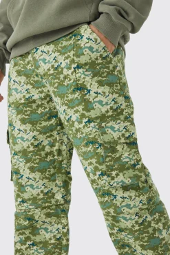Fixed Waist Relaxed Zip Off Leg Camo Cargo Trouser | BoohooMAN UK