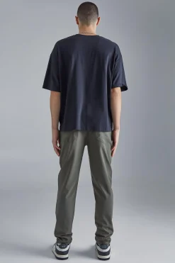 Fixed Waist Slim Fit Technical Golf Stretch Trouser | BoohooMAN UK