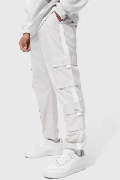 Fixed Waist Slim MAN Shell Cargo Trouser | BoohooMAN UK