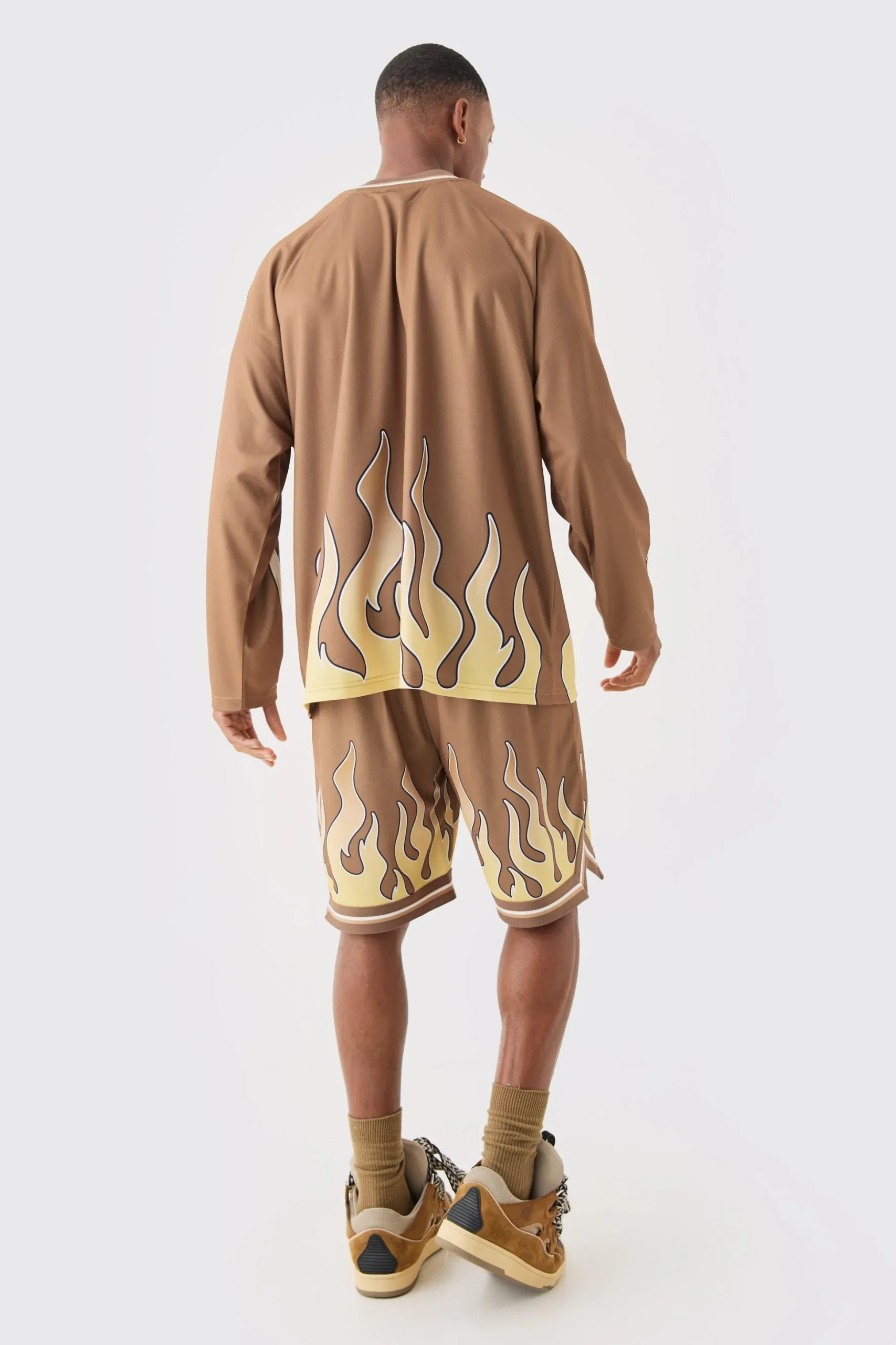 Flame Graphic Mesh Basketball Shorts | BoohooMAN UK