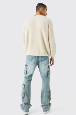 Fluffy Contrast V Neck Boxy Jumper | BoohooMAN UK