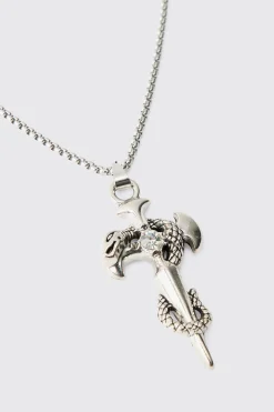 Gothic Cross Pendant Necklace In Silver | BoohooMAN UK