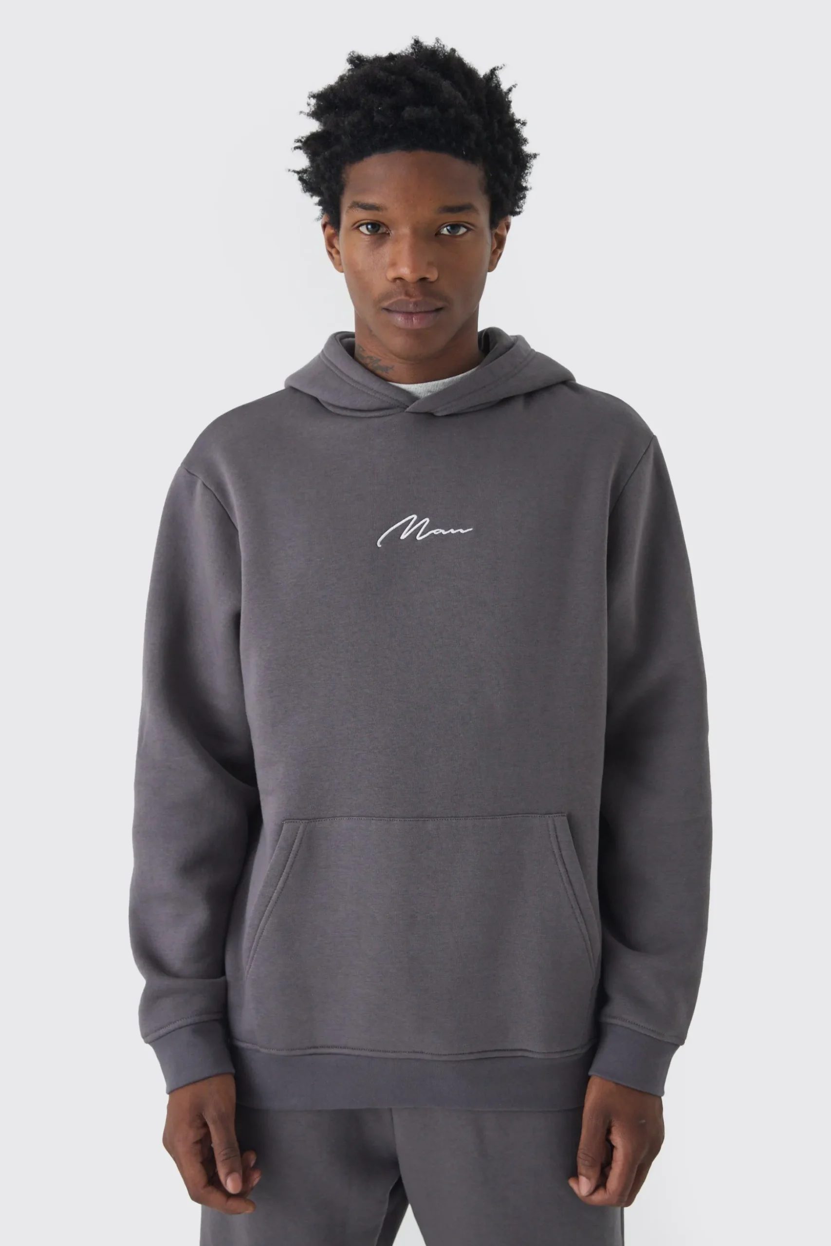 330GSM Man Signature Over The Head Hoodie | BoohooMAN UK