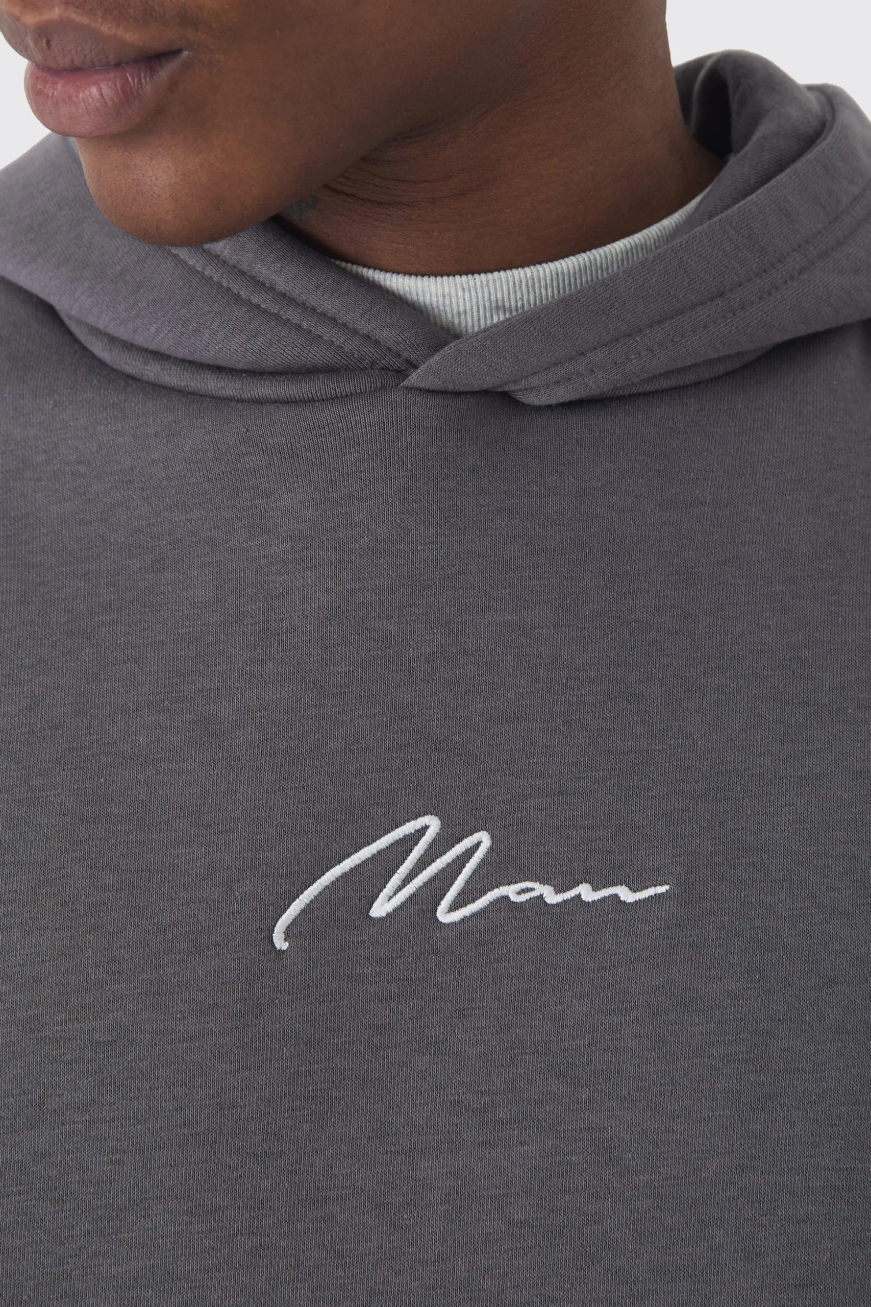 330GSM Man Signature Over The Head Hoodie | BoohooMAN UK