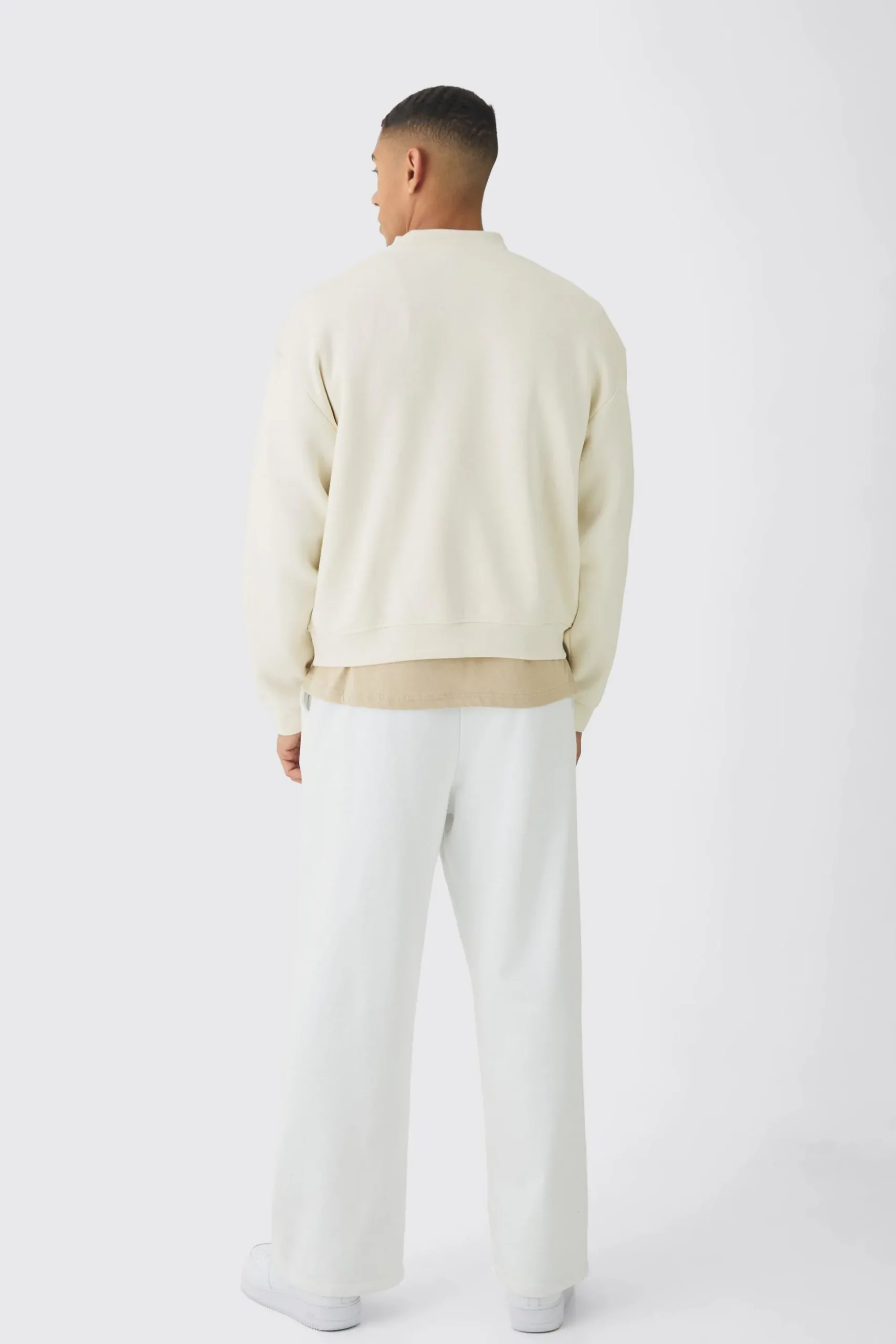 330GSM Oversized Basic Boxy Extended Neck Sweatshirt | BoohooMAN UK