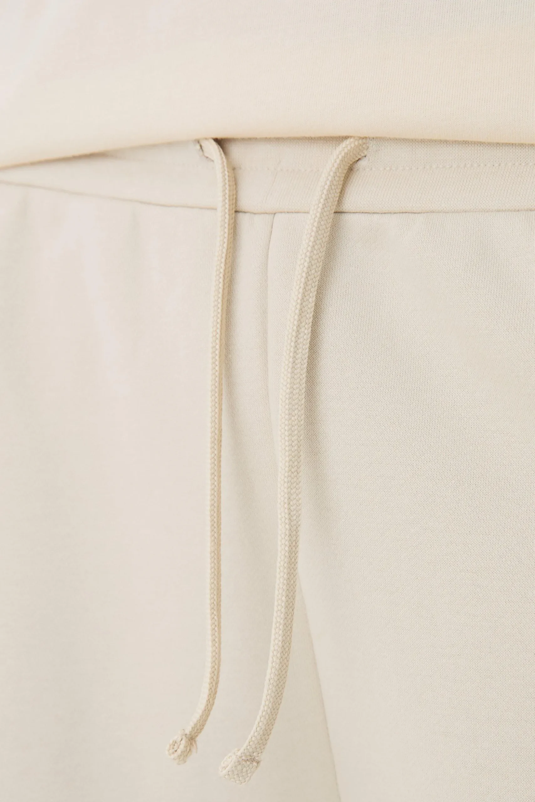330GSM Regular Fit Basic Jogger | BoohooMAN UK