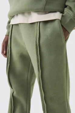 330GSM Regular Fit Split Hem Raw Edge Jogger | BoohooMAN UK