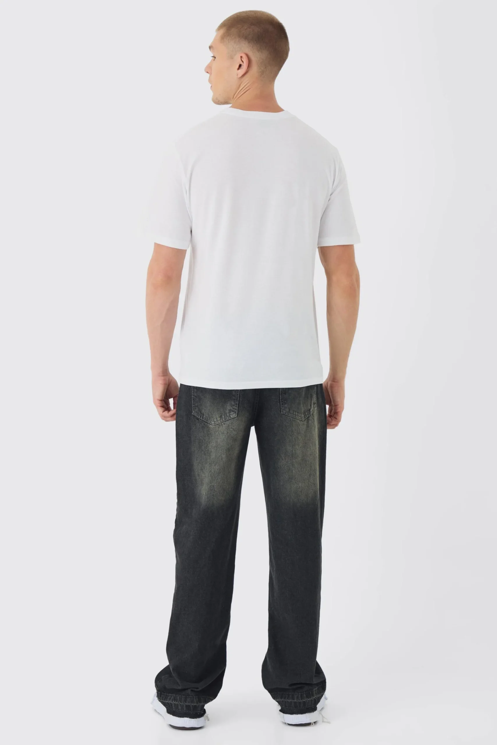 Homme Paris Line Drawing Print T-Shirt | BoohooMAN UK