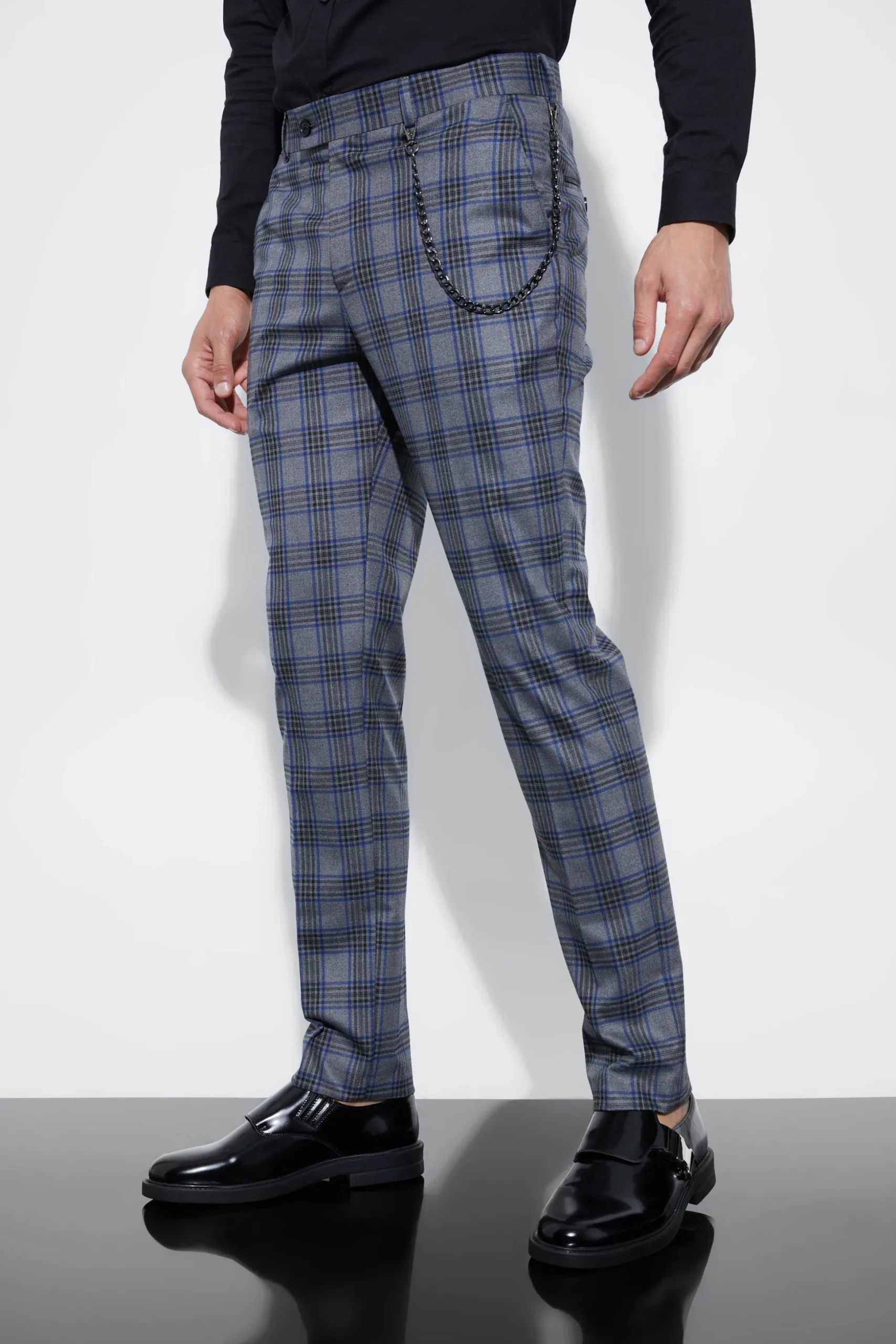 Large Check With Chain Detail Smart Trouser | BoohooMAN UK