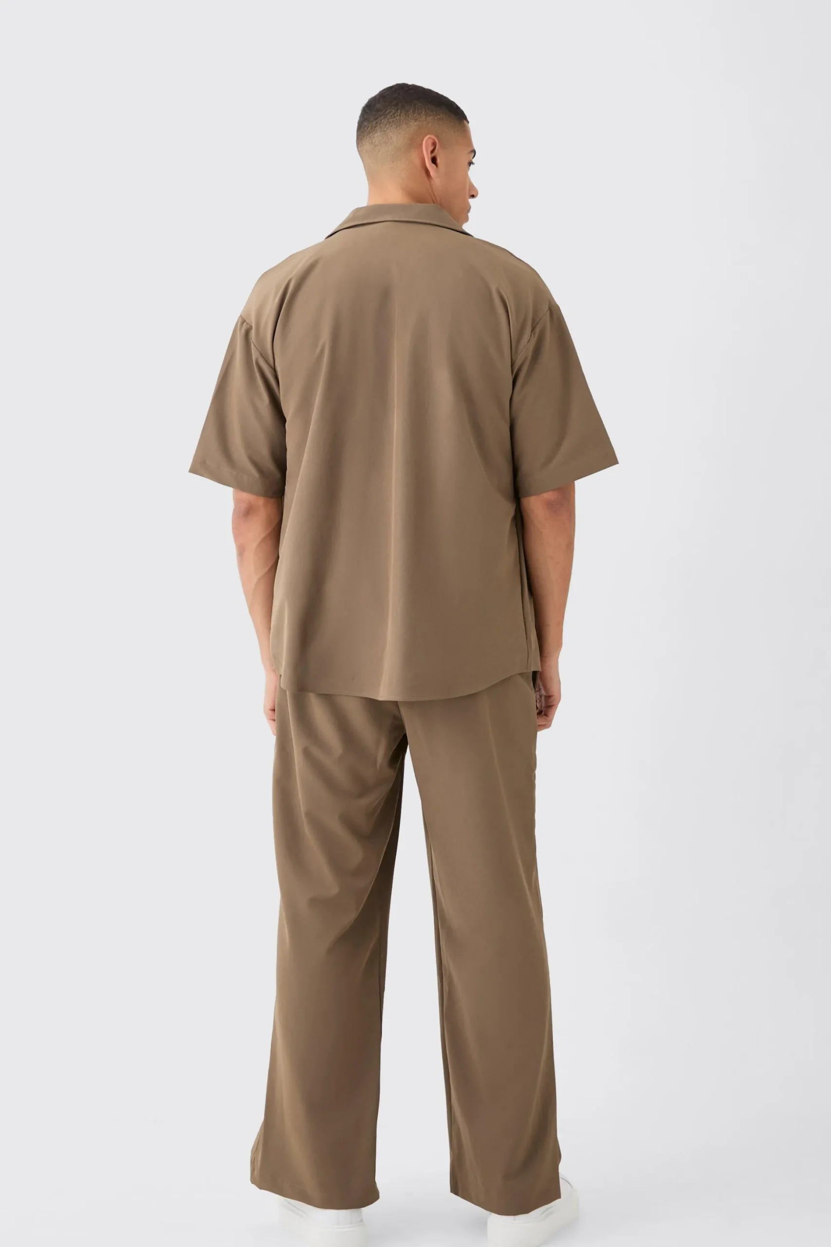 Lightweight Stretch Shirt And Split Hem Trouser Set | BoohooMAN UK