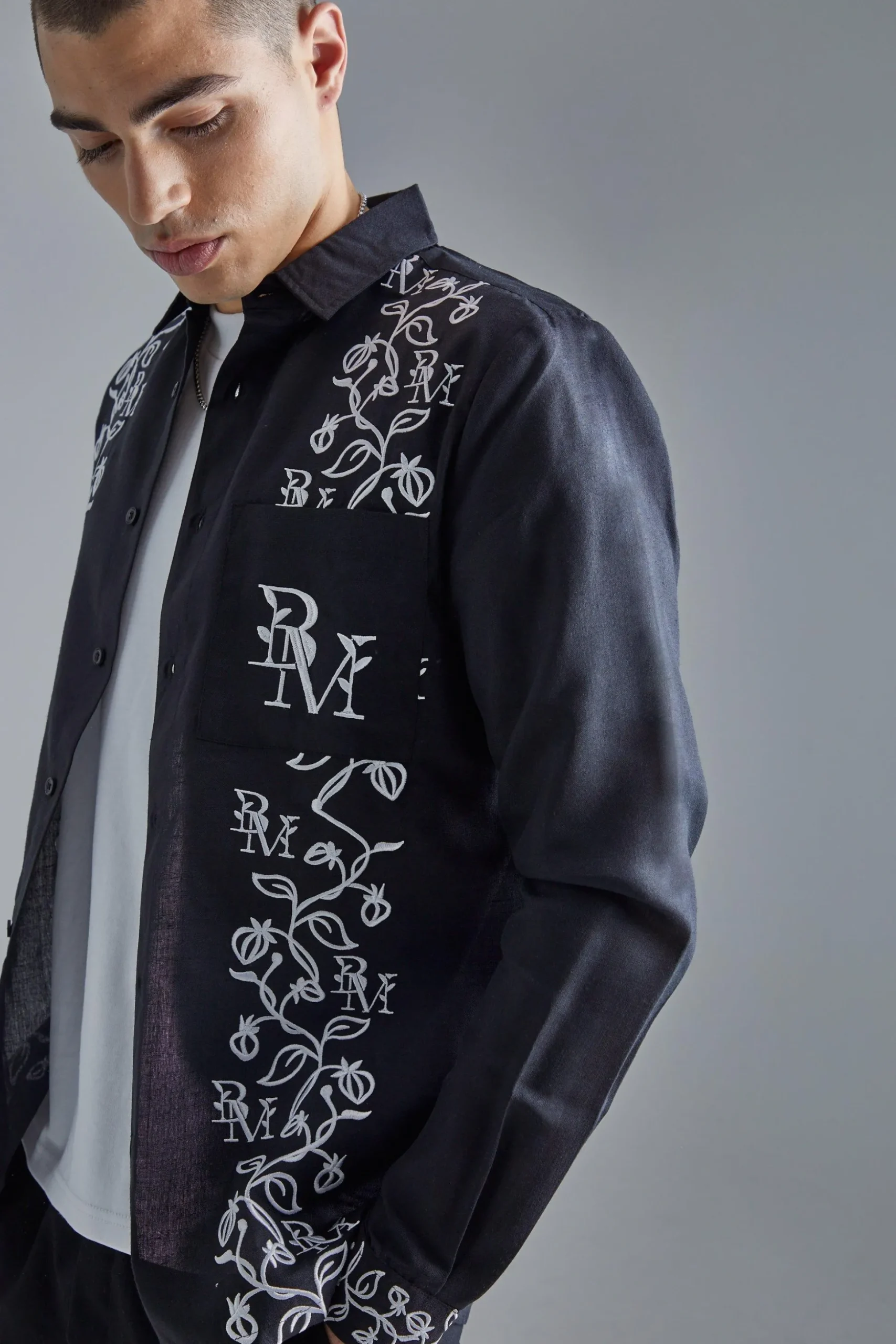Long Sleeve Poplin Vine Embroidery Shirt | BoohooMAN UK