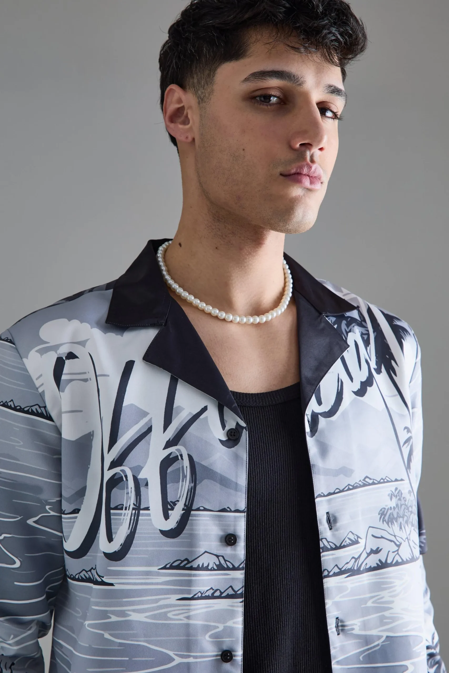 Long Sleeve Satin Beach Shirt | BoohooMAN UK
