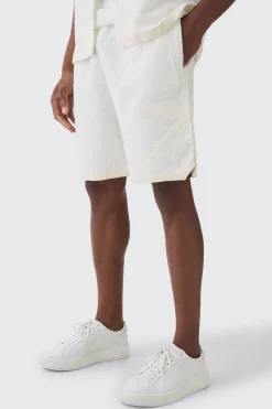 Loose Fit Textured Star Embroidered Basketball Short | BoohooMAN UK
