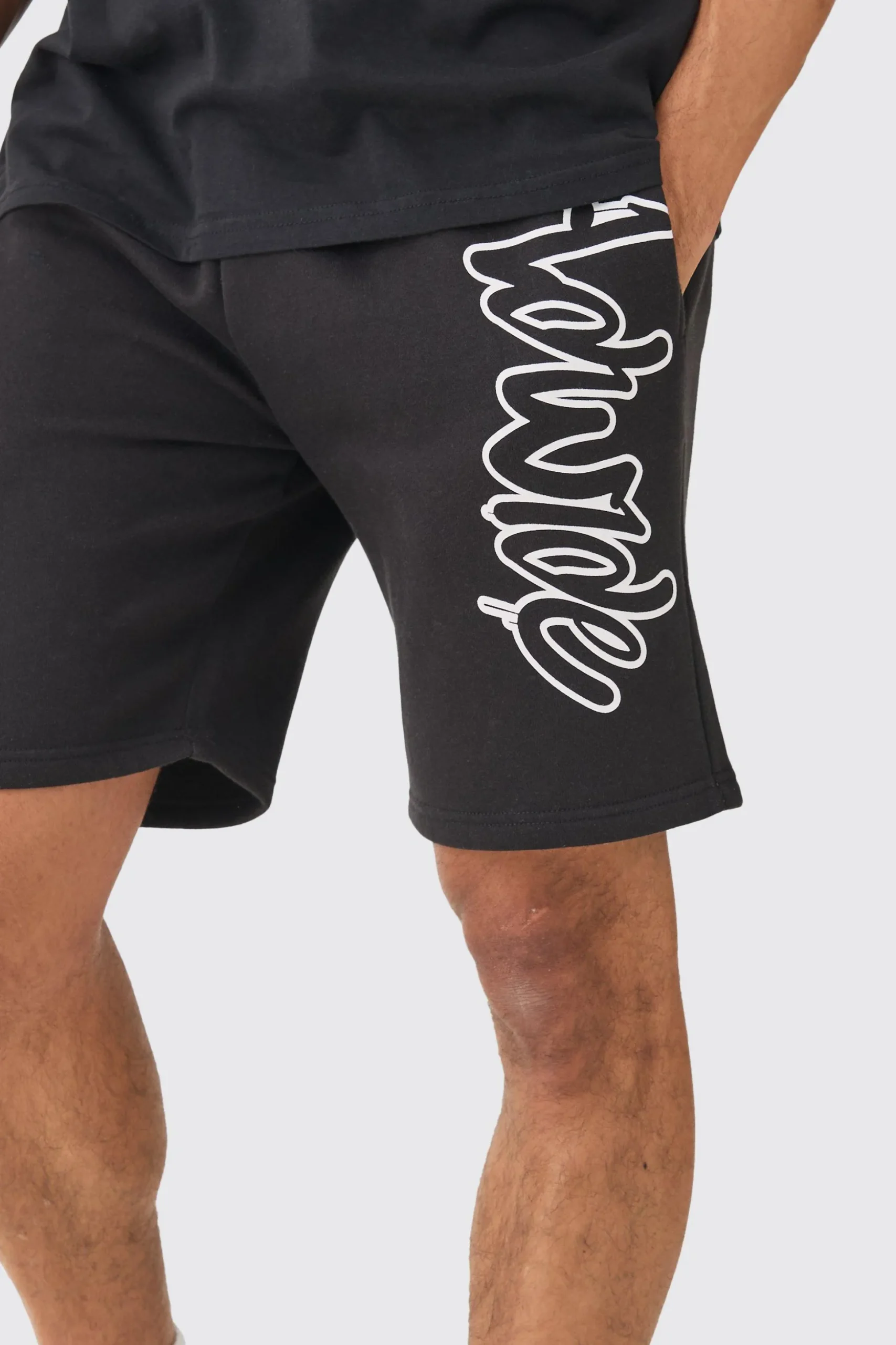 Loose Fit Worldwide Print Short | BoohooMAN UK