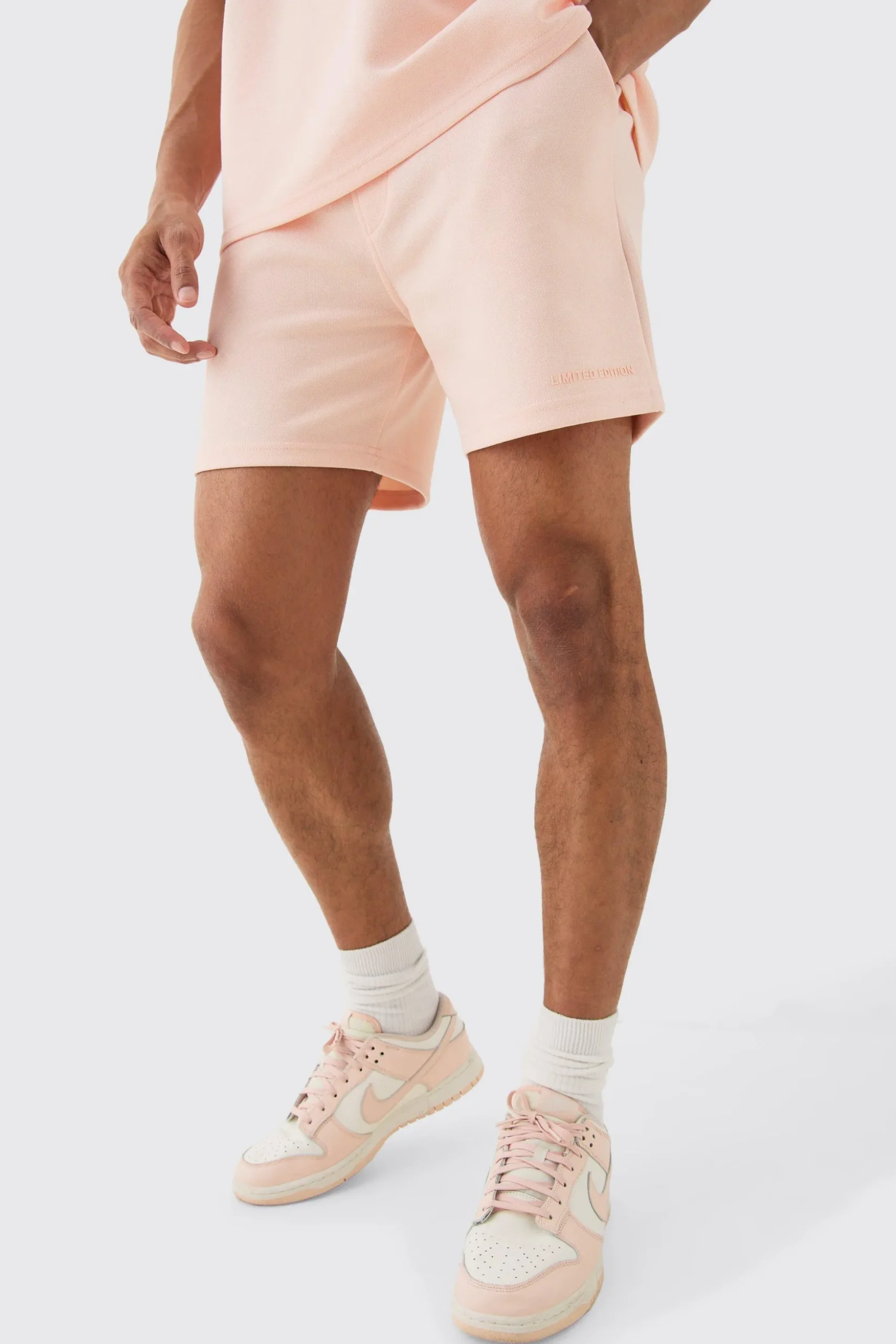 Loose High Build Pique Limited Short | BoohooMAN UK