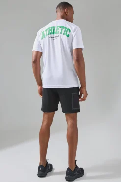 Man Active Athletic Performance Reg Fit T-shirt | BoohooMAN UK
