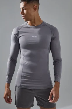Man Active Base Layer Long Sleeve T-shirt | BoohooMAN UK