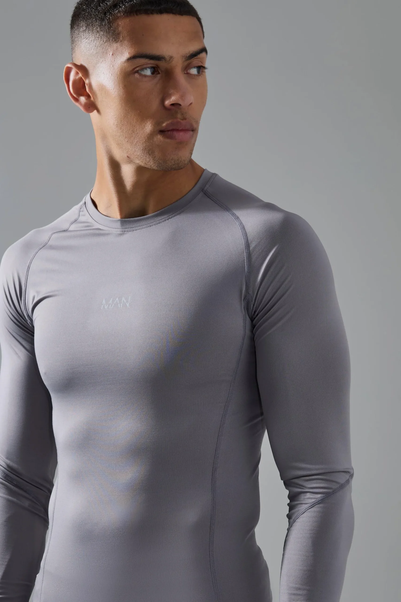 Man Active Base Layer Long Sleeve T-shirt | BoohooMAN UK