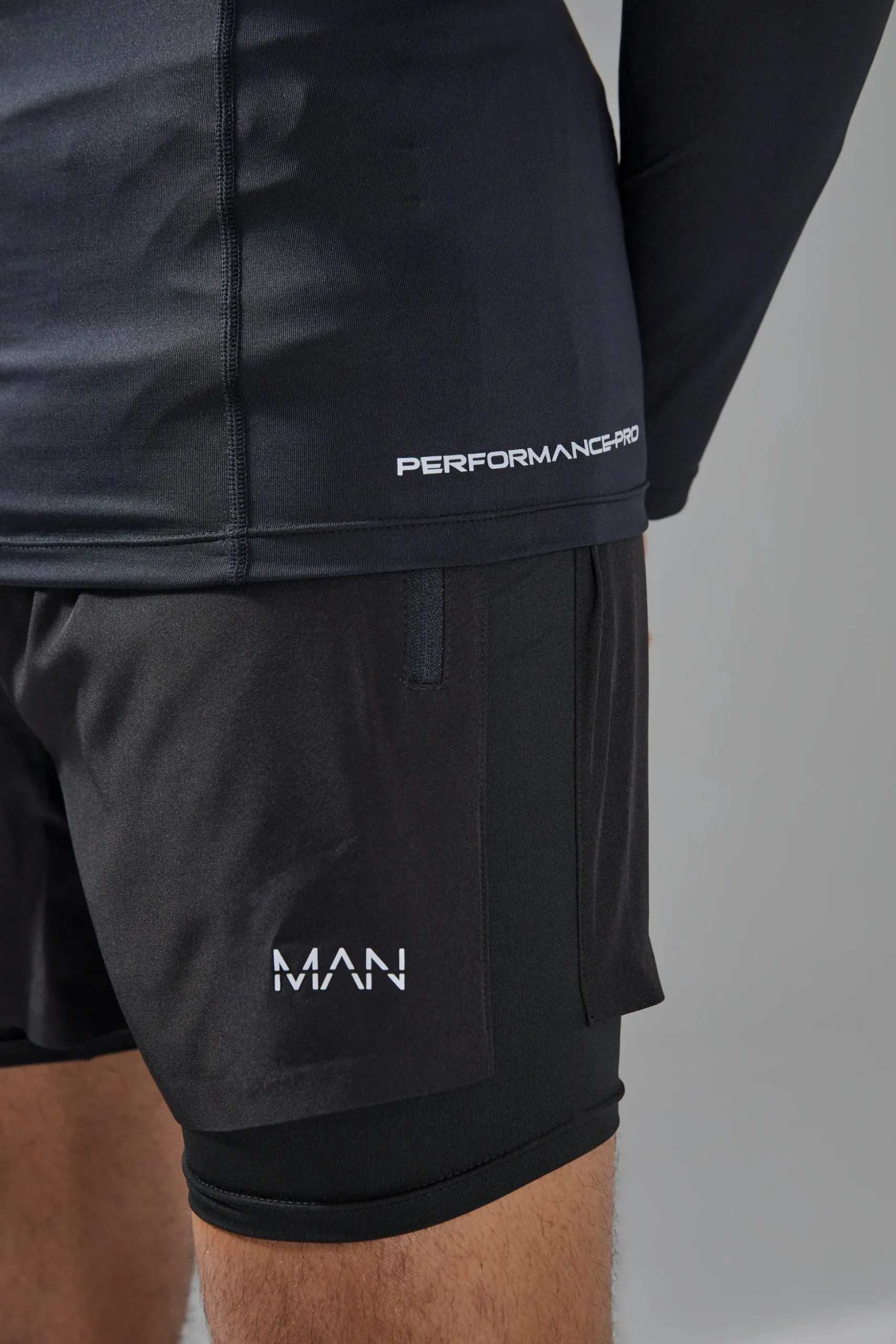 Man Active Base Layer Long Sleeve T-shirt | BoohooMAN UK