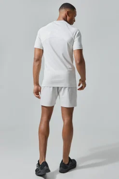 Man Active Camo 5inch Short | BoohooMAN UK