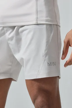 Man Active Camo 5inch Short | BoohooMAN UK