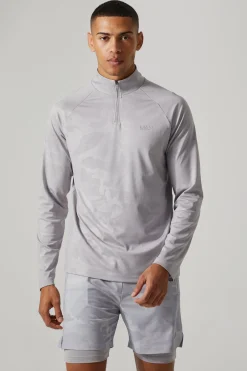 Man Active Camo Print Regular Fit 1/4 Zip Top | BoohooMAN UK