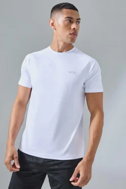 Man Active Camo Raglan Performance T-shirt | BoohooMAN UK